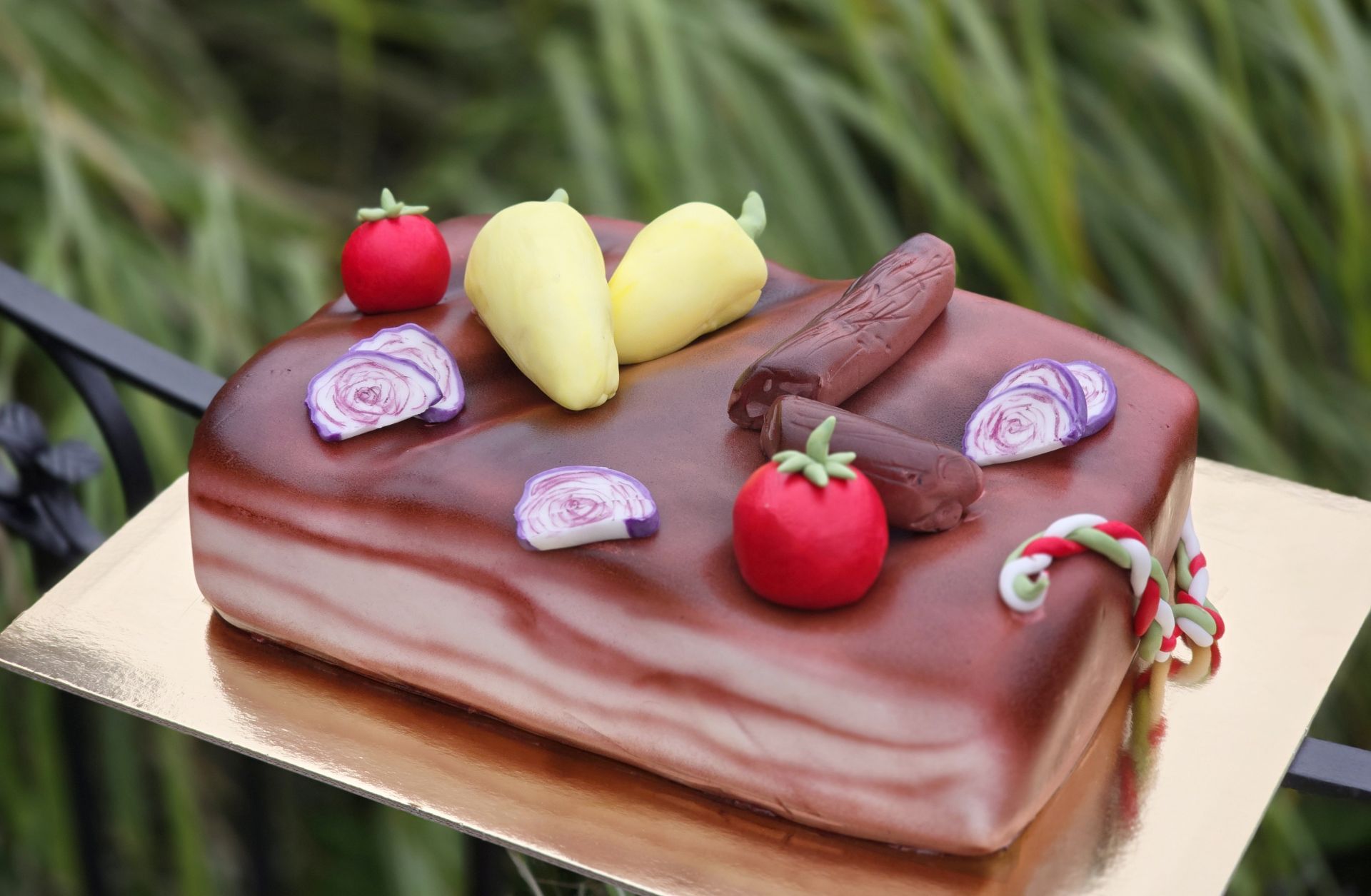 Különleges díszítésű tortáink