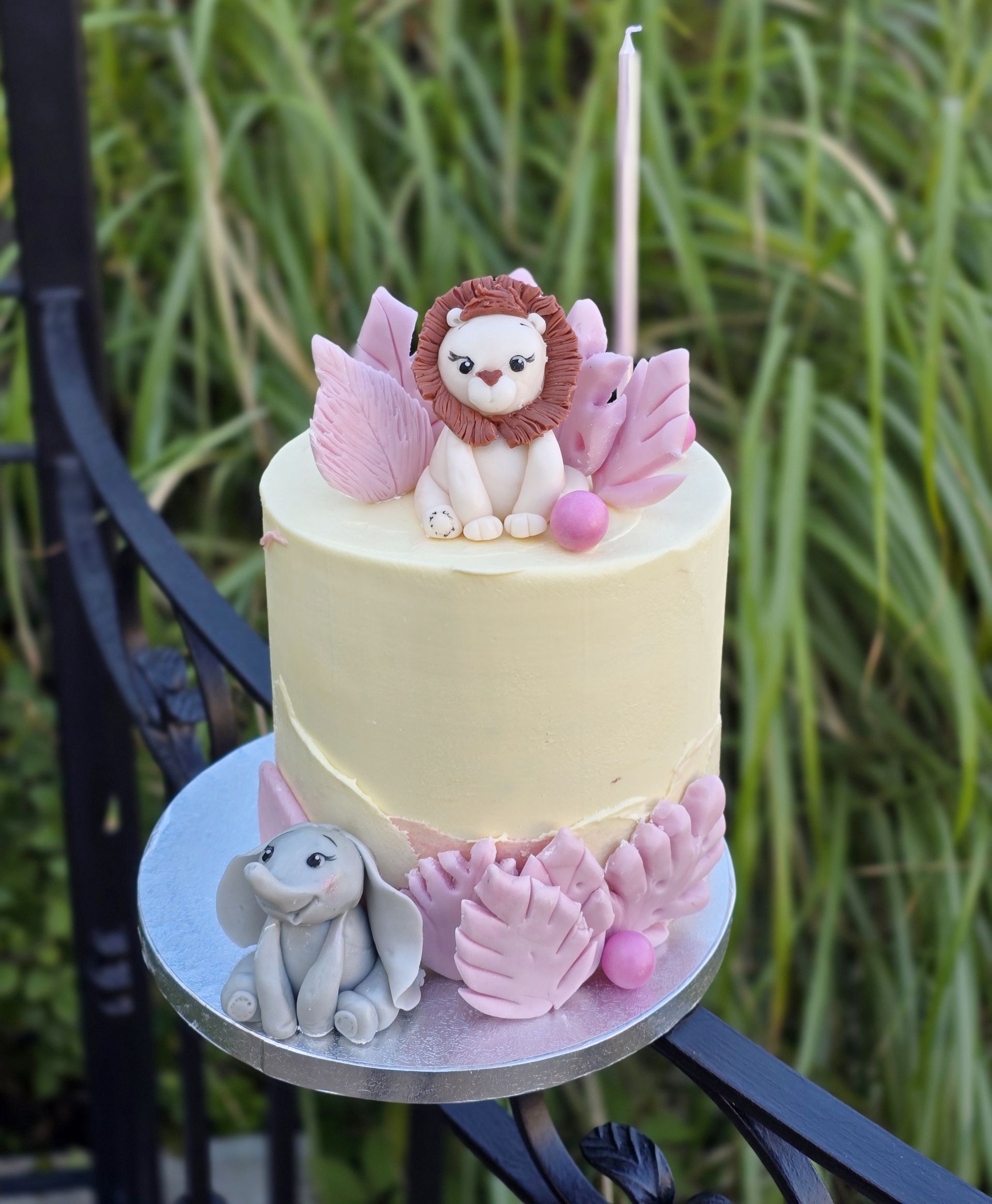 Különleges díszítésű tortáink